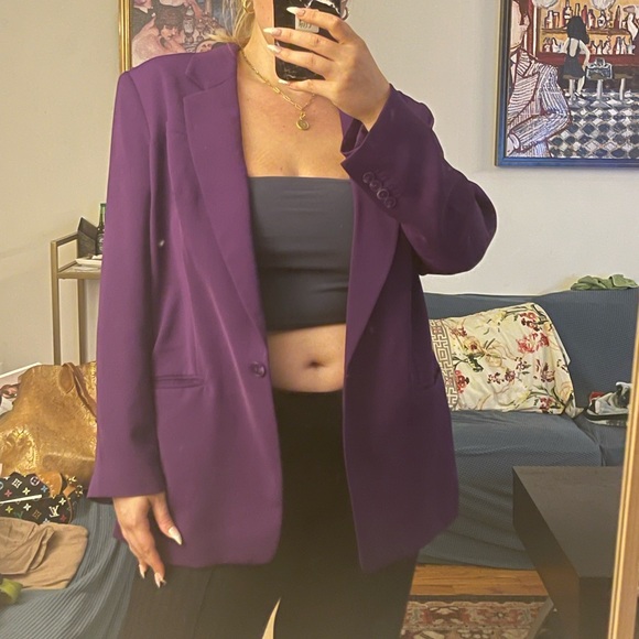 Like new eggplant Express suit - Picture 2 of 6